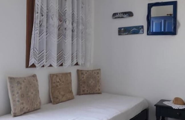 Nikoleta Kolympithres Paros - Photo 13