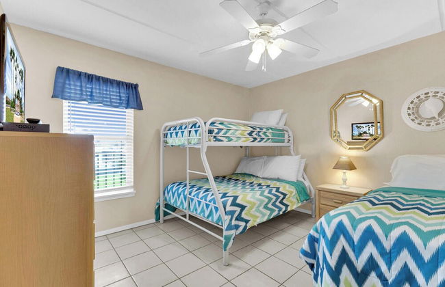 Beachfront Convenience w/o the Beachfront Price! - Foto 4