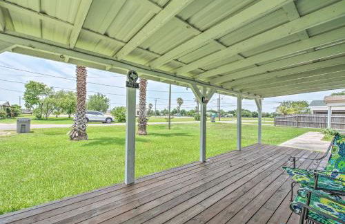 Half-Mi to Seadrift Harbor Seadrift Home with Deck - Foto 21