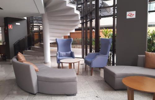 Lindo Flat no Edifício Cosmopolitan, com GARAGEM e PISCINA - Foto 25