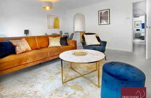 Wokingham - 2 Bedroom Maisonette - With Parking - Foto 5