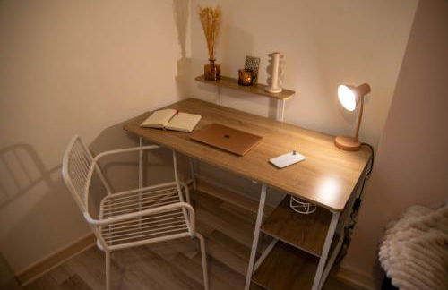 Le Jaude, T2 rénové Centre ville I WIFI Confort et cosy - Foto 19