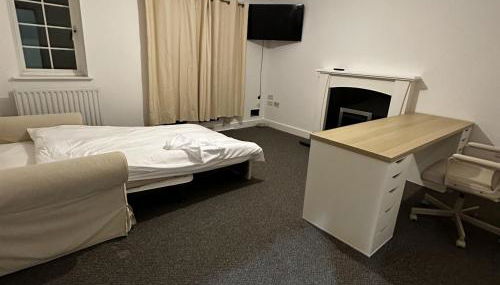 Stunning 5-Bed House in Peterborough host 15 g - Foto 5