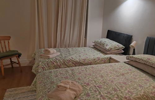 Two bedroom apartment in Queensway, London W2, - Foto 6