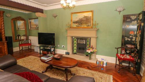 The Old Coach House - Photo 2