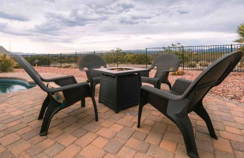 Stargazers Private Paradise with Pool and Hot Tub! - Foto 36