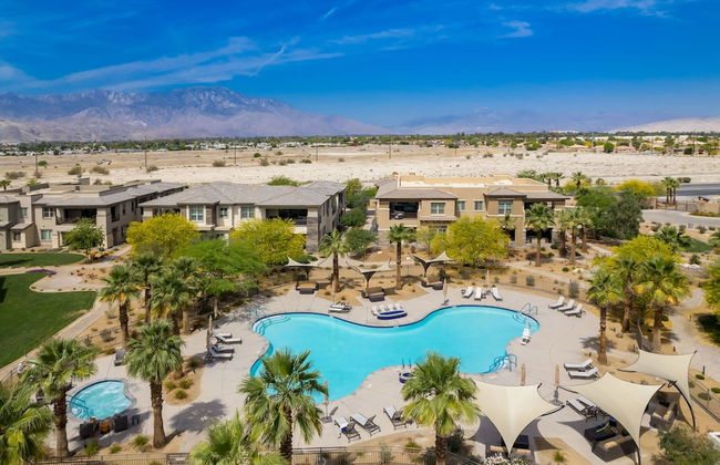 A Luxurious Oasis Experience in Desert Palm - Foto 53