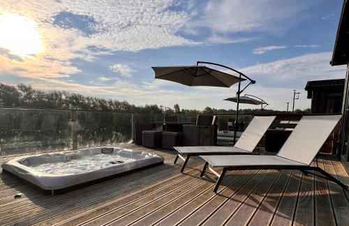 Rolo's Lakeside Lodge With Hot Tub & Hi-Speed Wifi - Foto 22