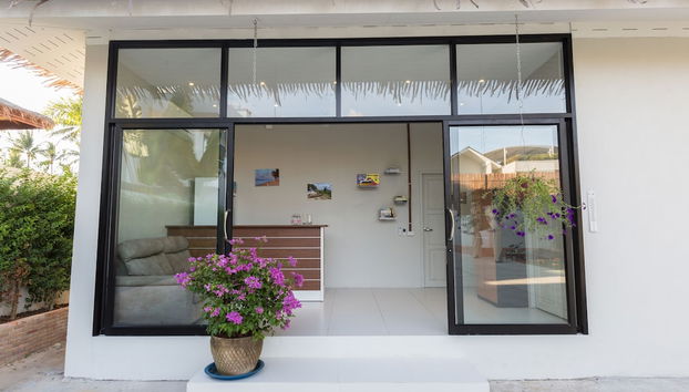 Mostrador de check-in y check-out