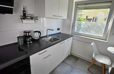 Modern Homes - Voll ausgestatte Wohnung - Balkon - Hotelbetten - 4K TV - WLAN - Foto 77