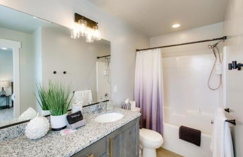 Garden City Townhome, Close to Parks and Downtown! - Photo 13