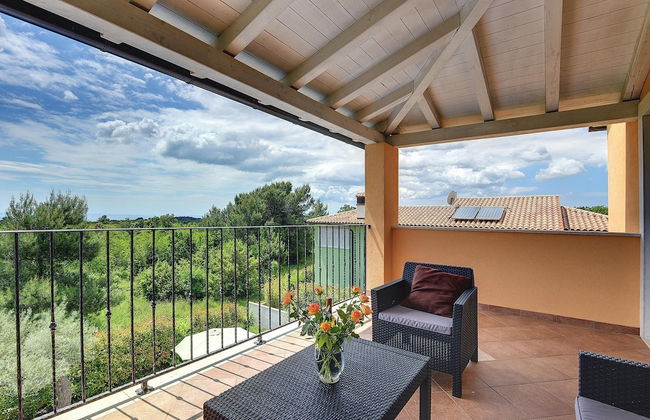 Villa in Rakalj Near Beaches With Pool - Photo 20