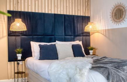 Leeds 4-bed house - hot tub, parking & games - Foto 19