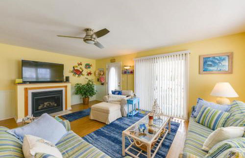 Condo with Deck Walk to Beach and Convention Center! - Foto 5