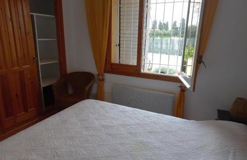 Casa con Piscina, A/A, BBQ, WiFi y Garaje en Sant Pere Pescador - ES-89-76 - Foto 14