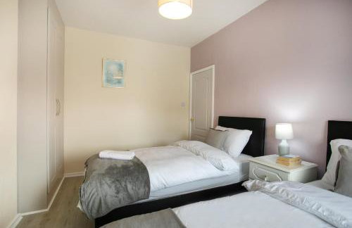 Manvers House, Rotherham for contractors, Families, free parking, Spacious, WIFI, modern - Foto 21