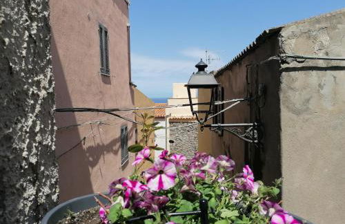 Esclusiva Dimora Storica nel cuore del Borgo Medievale---- Exclusive Historical House inside the Medieval Village - Foto 29