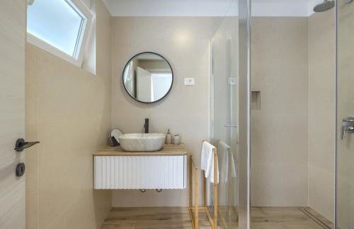 Brand new Villa Leny with heated pool - Foto 38