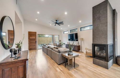 Mod Squad - Photo 52