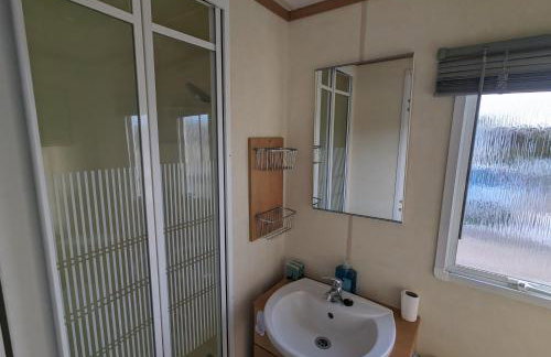 Beach House - Dog Friendly Anderby Creek - Photo 14