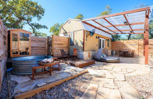Romantic Tiny Luxury Retreat w heated pool, sauna n outdoor shower in Wimberley 10 acres - Foto 17