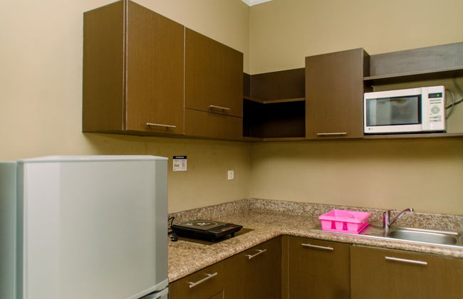 Cozy Living 1Br The Bellezza Apartment - Foto 4