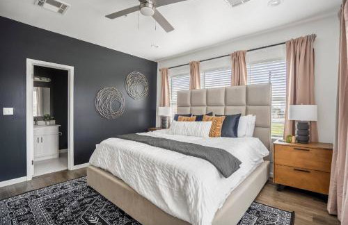 Spacious Apartment with Gated Parking Near Med Ctr - Foto 21