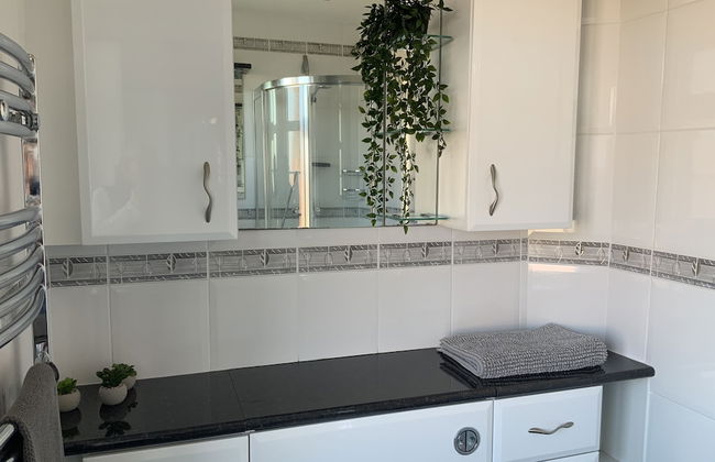 4 Bedroom House By Your Stay Solutions Short Lets & Serviced Accommodation Southampton With Terrace & Garden - Foto 32