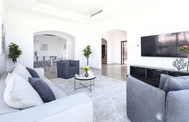 Spectacular Al Wasl Villa - With Private Pool - Foto 29