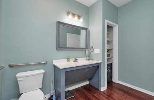 Summer Bliss 3BR Home, Walk to Beach Master Suite Sleeps 9 - Foto 35