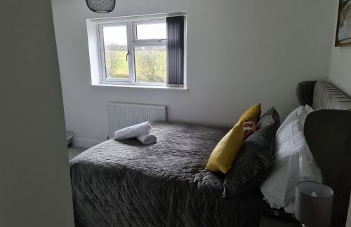 SAV 5 Bed Luxury House Leicestershire - Photo 10