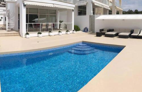 Chalet en C.Vadella - Piscina privada - Foto 1