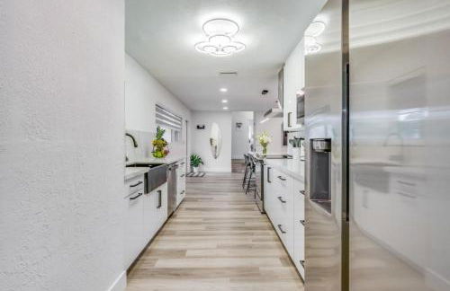 Friendly Fox Luxury Pool & Spa - Near DT & Beach home - Foto 20