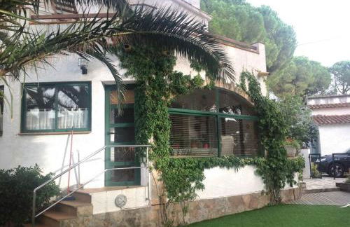 Casa a L'Escala amb jardí i piscina privada. - Foto 9