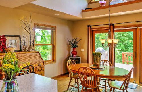 Roomy House on 2 Acres - 2 Mi to Egg Harbor Beach! - Foto 9