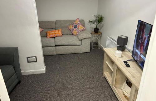 2 Bed Flat - Sleeps 4 Antrim town centre - Foto 8