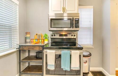 Walk to Main Street Charming Bellevue Home - Foto 10