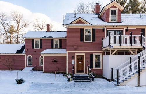 TuckAway Suites at East Branch - Photo 18