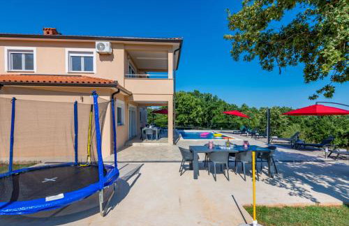 Villa Mia in Labin, a two apartment villa with pool close to the sea - Foto 31