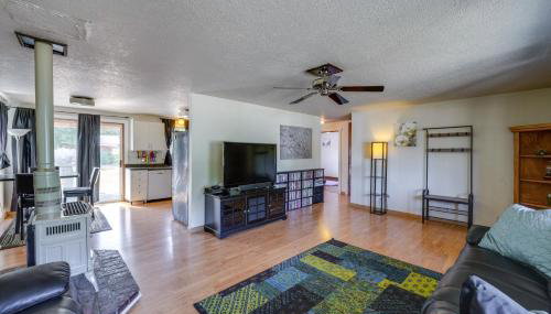 Darrington Rental with Private Yard and Mountain Views - Foto 1