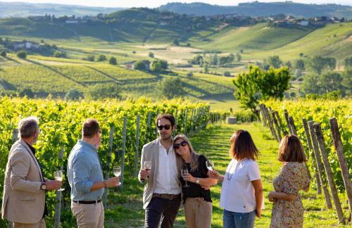 Luxe Villa, All Ensuites & Private Vineyard Views - Foto 3