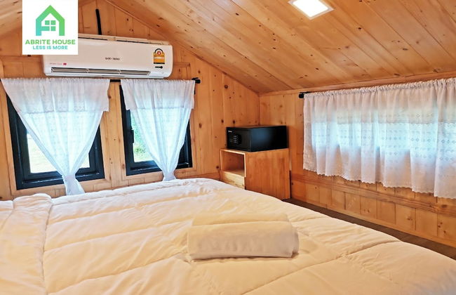 Tiny House on Koh Lanta Only 2 Mins Walk to the Beach - Photo 10