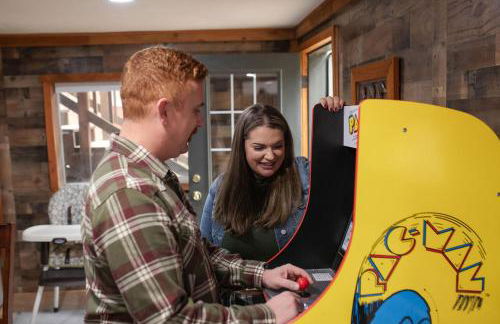 Buckeye Bear's Den-AC-Walking Distance to town - Foto 46