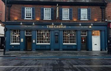 Stylish Ensuit Studios in the Heart of Vibrant Tooting 1 Min to Tube - Photo 16