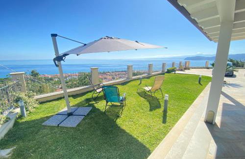 Panoramic Villa Overlooking The Aeolian Islands - Foto 1