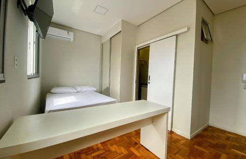 Prado Premium Lofts e Kitnets com Ar-Condicionado e TV Smart - Foto 19