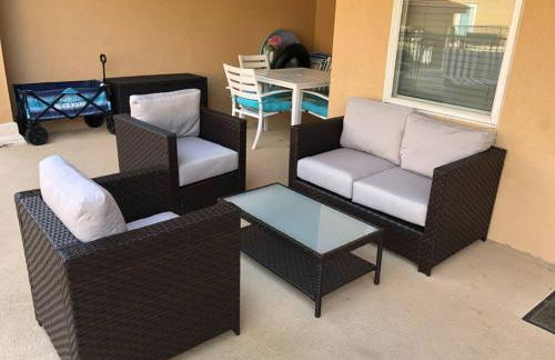 Unique 3BR, 1 of 5 Condos w/Huge Poolside Patio, Steps to Beach & Pier, Gated - Foto 63