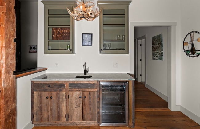 Mad House Rentals 10 Bedroom Lodge by RedAwning - Foto 22