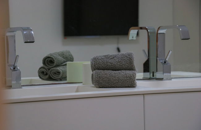 Luxurious Coastal Villa with Pool - Foto 67