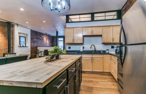 Cozy Stay at 229 Main St Perfect Ames Location - Foto 6